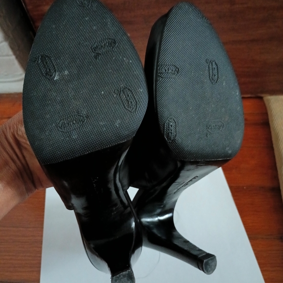 Salvatore Ferragamo black shoes - Picture 5 of 7